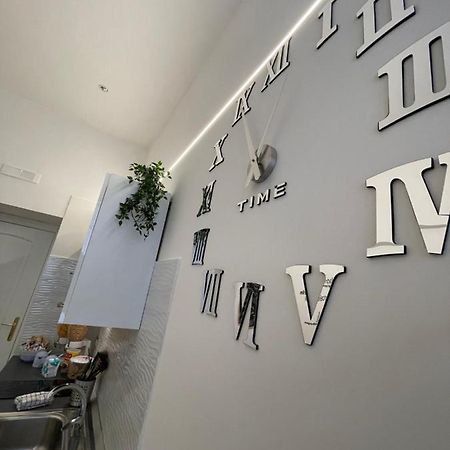 Home Sweet Home Inizio Di Spacca Napoli Extérieur photo