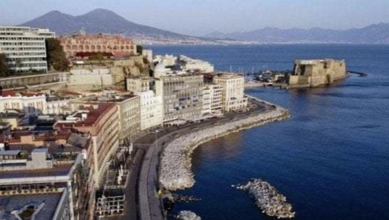 Home Sweet Home Inizio Di Spacca Napoli Extérieur photo