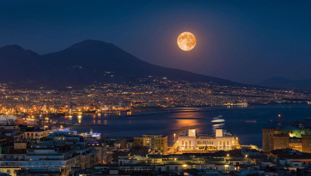 Home Sweet Home Inizio Di Spacca Napoli Extérieur photo
