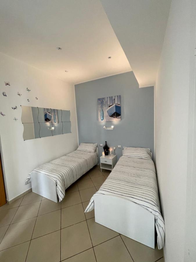 Home Sweet Home Inizio Di Spacca Napoli Extérieur photo