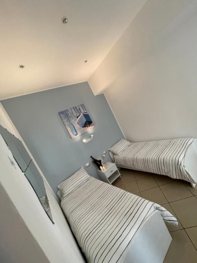 Home Sweet Home Inizio Di Spacca Napoli Extérieur photo