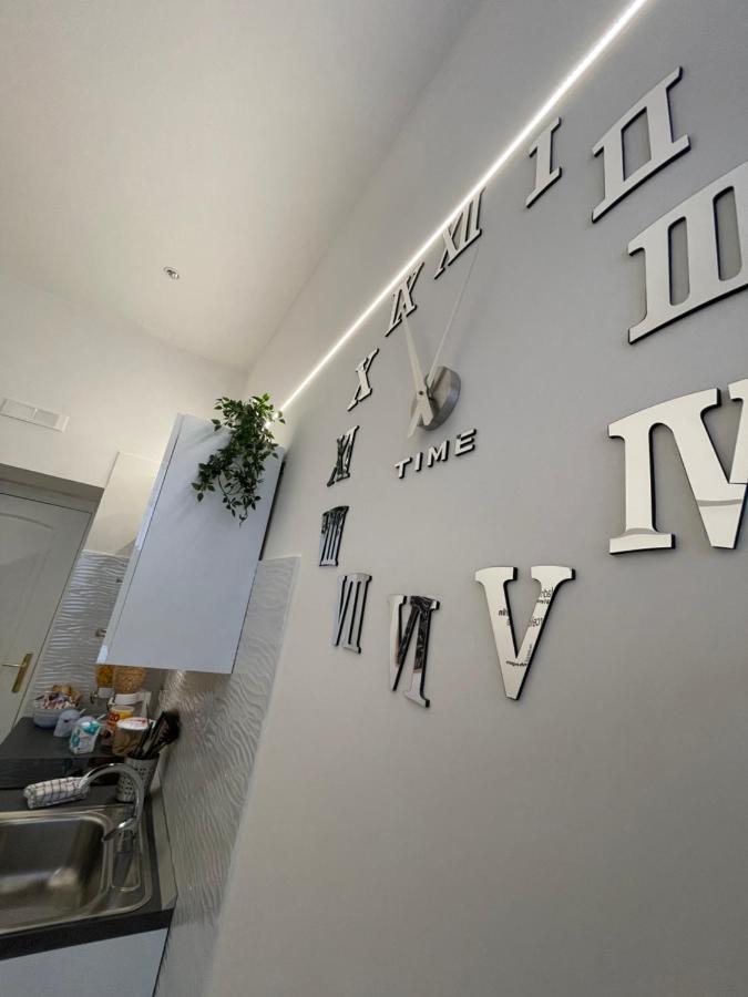 Home Sweet Home Inizio Di Spacca Napoli Extérieur photo